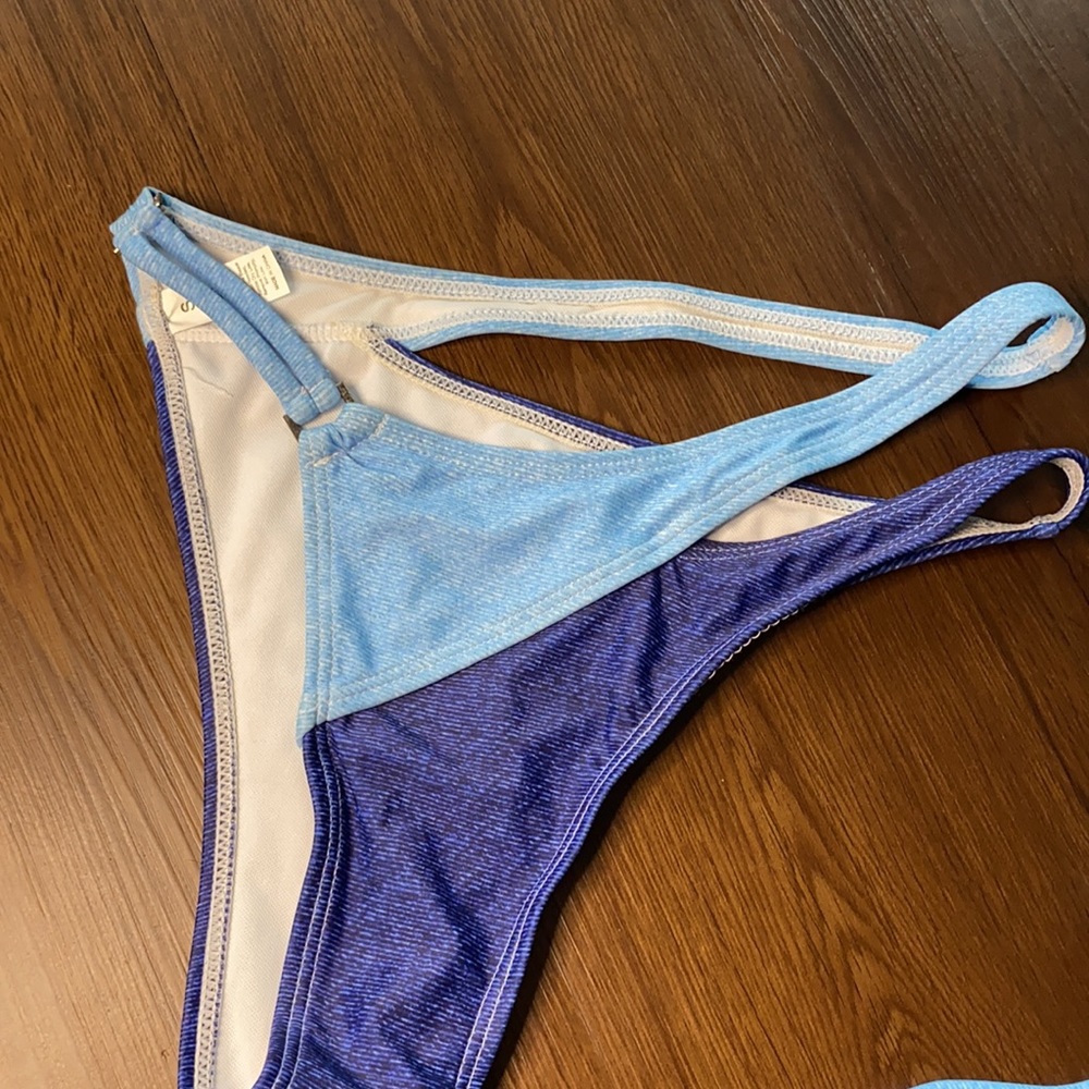 Body Wrap Bikini - Picture 3 of 4